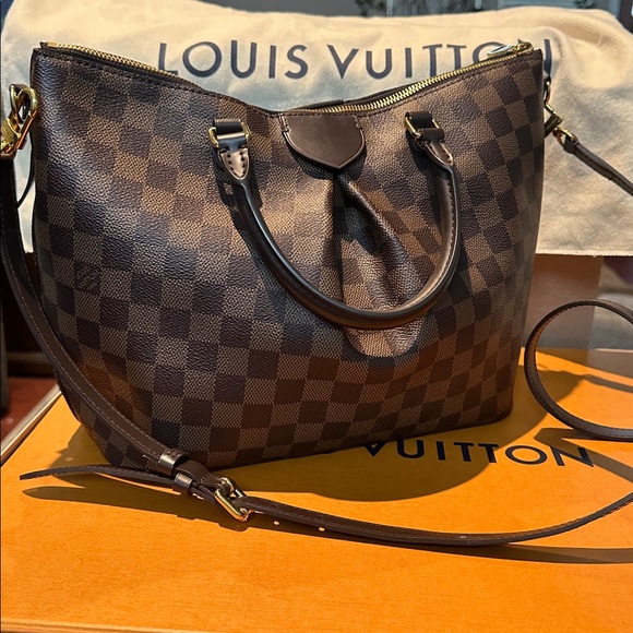 Louis Vuitton Handbags - ⭐️SALE⭐️ ✨HP✨ 2021 Authentic Louis Vuitton Siena MM includes box & dust bag